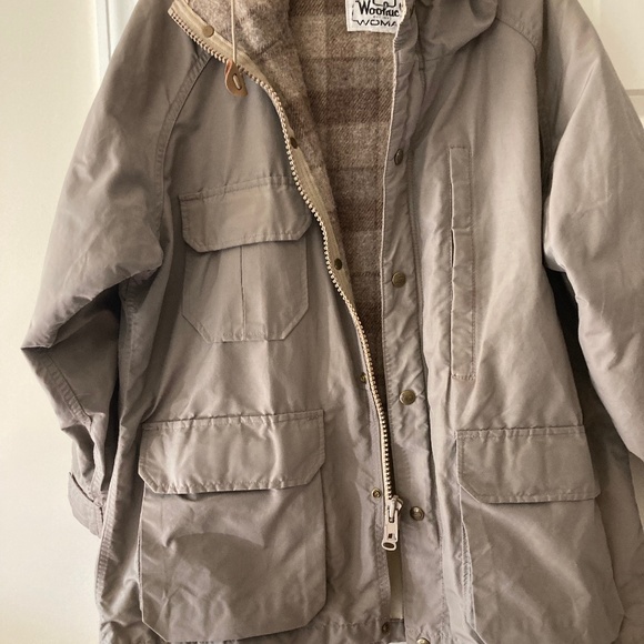 Woolrich Jackets & Blazers - Vintage woman's Woolrich beige Jacket size large, wool flannel lining